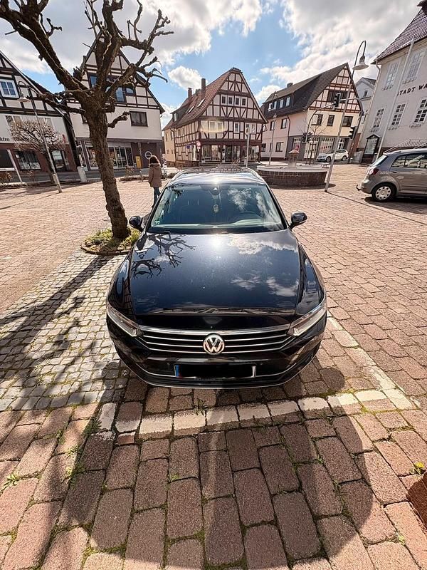 Gebraucht VW Passat 198 PS (145 kW) 2015 Kombi