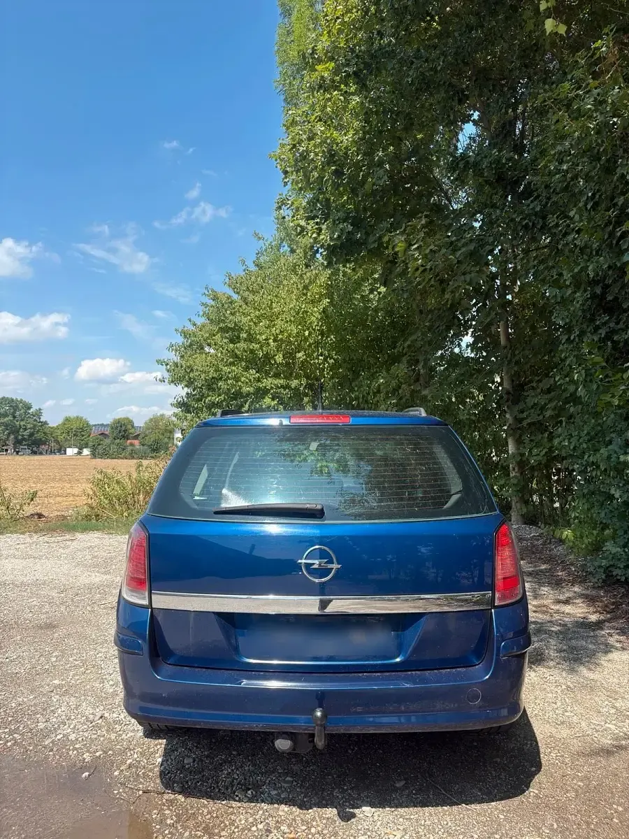Gebraucht Opel Astra 150 PS (110 kW) 2007 Blau Kombi
