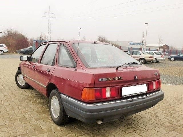 Gebraucht Ford Sierra 90 PS (66 kW) 1988 Rot Limousine