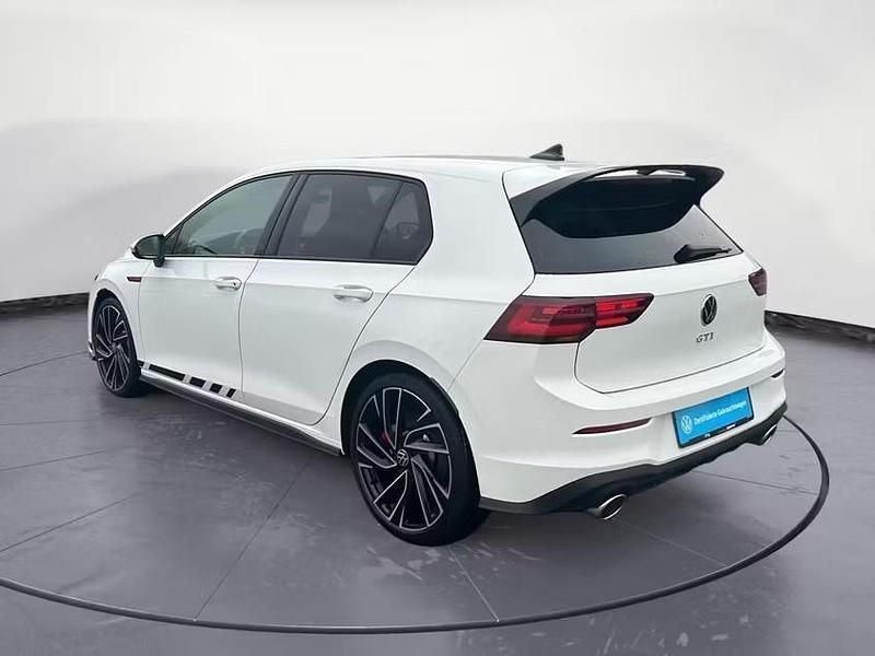 Gebraucht VW Golf VIII GTI 301 PS (221 kW) 2022 Pure white Limousine
