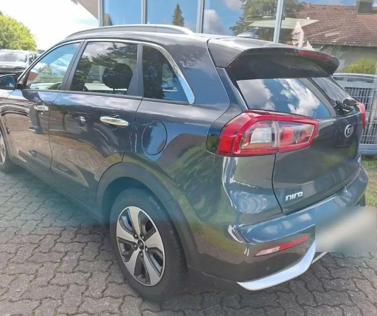 Gebraucht Kia Niro Vision 141 PS (103 kW) 2019 Grau SUV