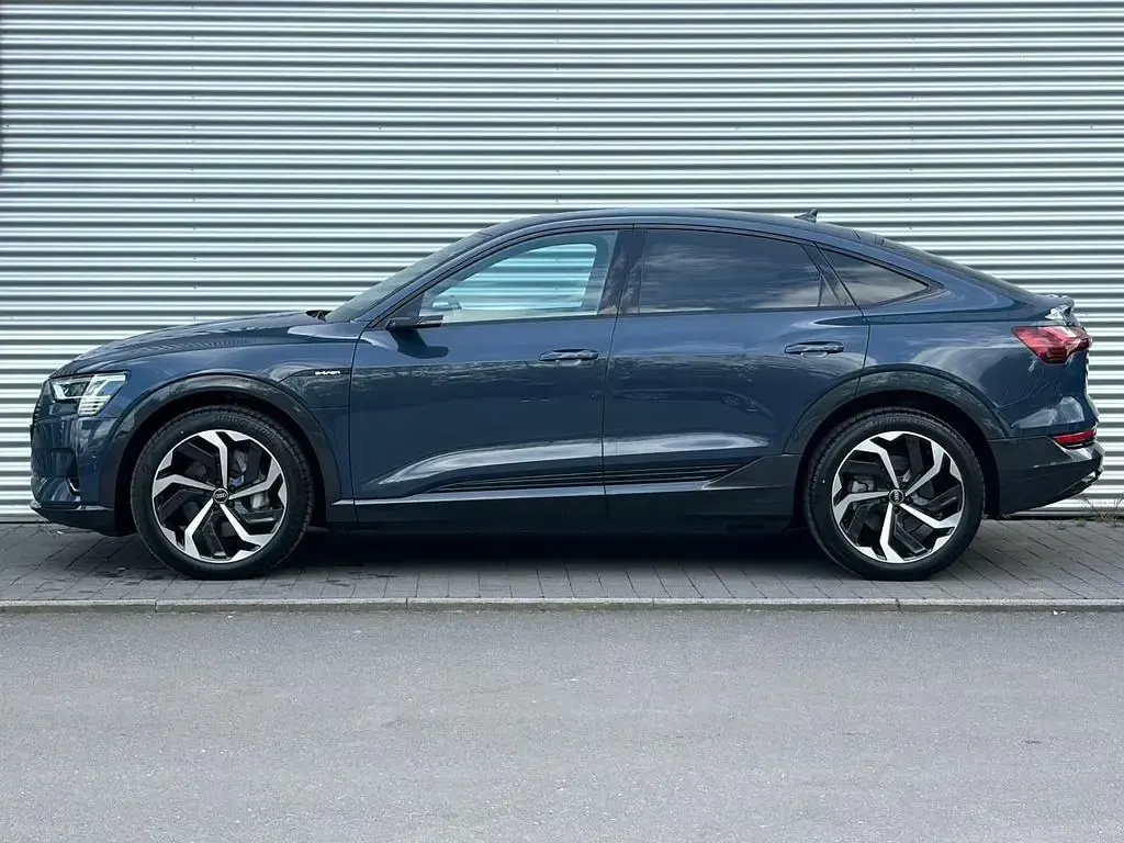Gebraucht Audi e-tron Sportback Advanced Plus 300 kW (408 PS) 2022 Plasmablau metallic SUV
