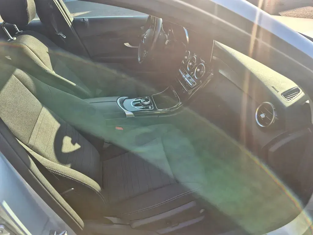 Gebraucht Mercedes C200 150 PS (110 kW) 2019 Silber Limousine