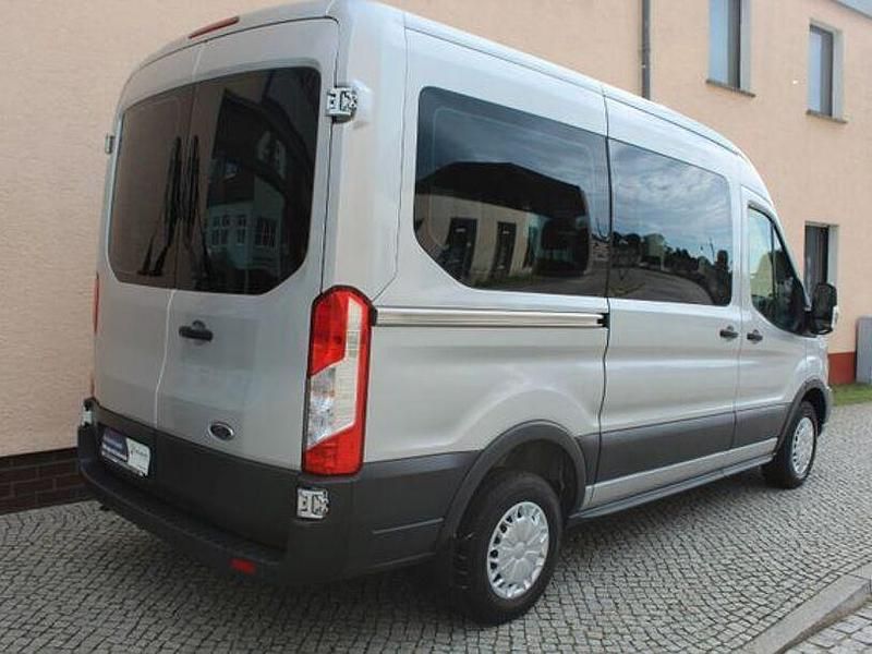 Gebraucht Ford Transit 131 PS (96 kW) 2017 Silber Kombi