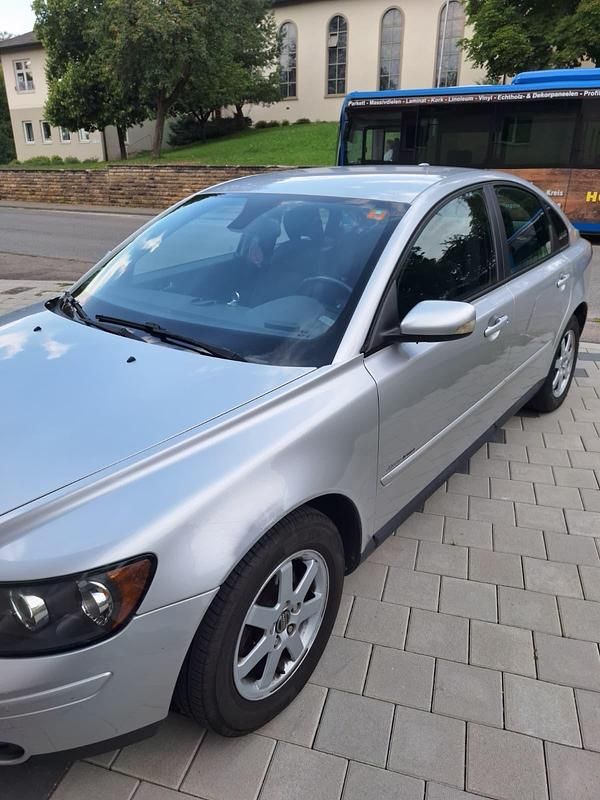 Silber Gebraucht 2006 Volvo S40 Limousine | 2.950 € (Guter Preis) - Bild 1/4