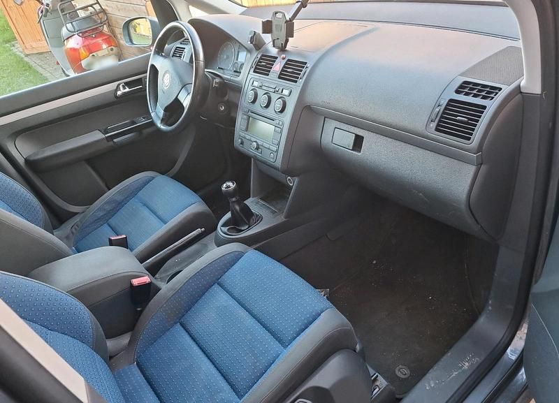 Gebraucht VW Touran 105 PS (77 kW) 2004 Grau Van / Kleinbus