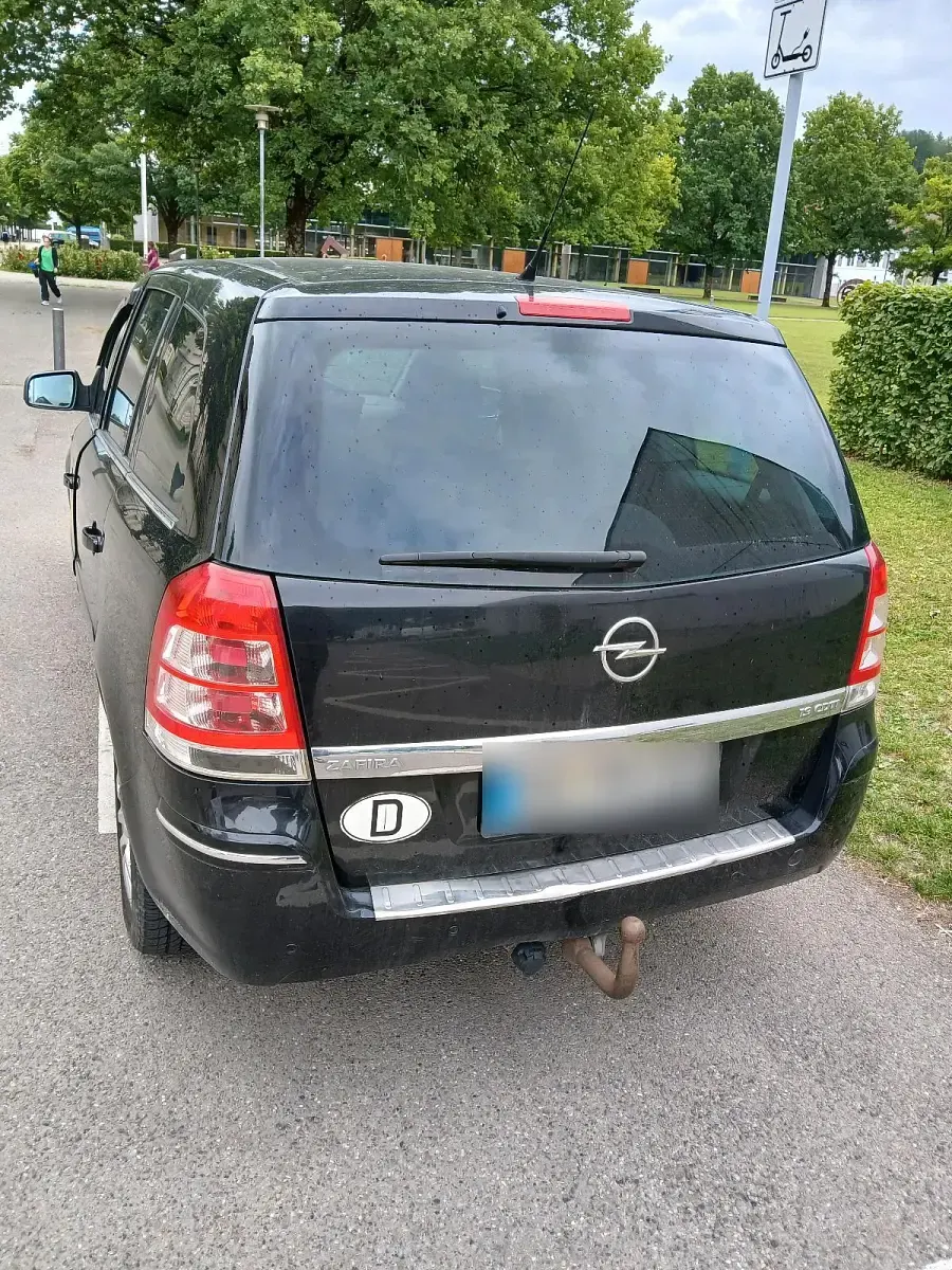Gebraucht Opel Zafira 150 PS (110 kW) 2009 Schwarz Van / Kleinbus