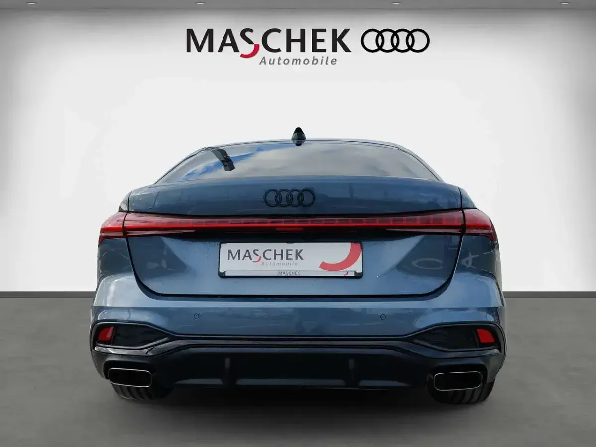 Occasion Audi A5 S-Line 204 ch (150 kW) 2025 Bleue Berline