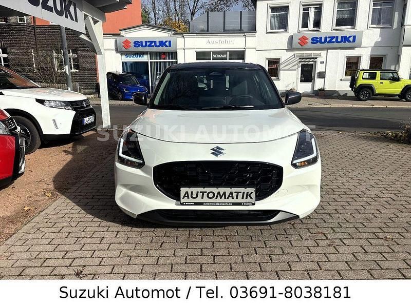 Neu Suzuki Swift Comfort 83 PS (61 kW) 2025 Weiß Kleinwagen