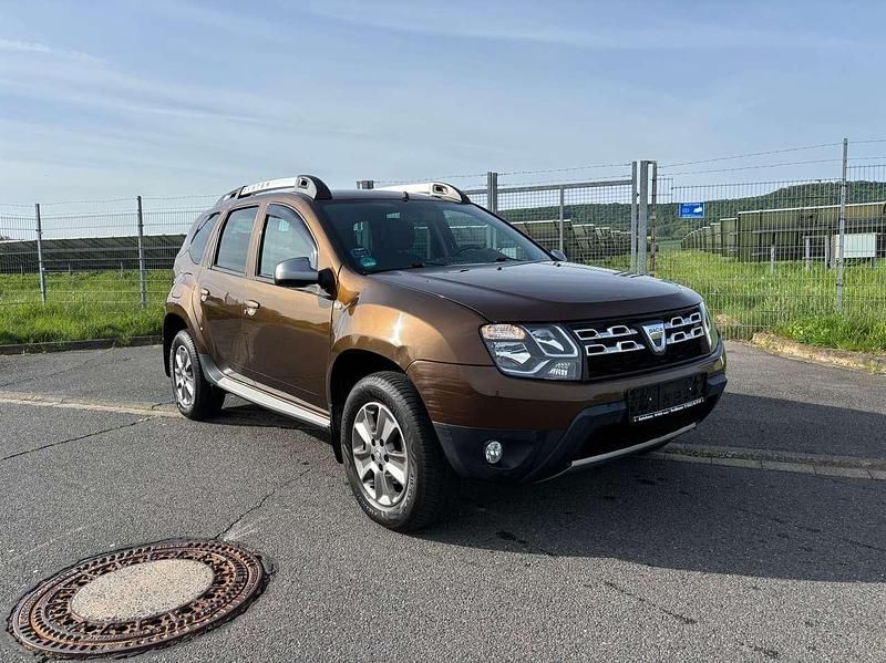 Braun cajou Gebraucht 2014 Dacia Duster Prestige SUV | 8.490 € (Fairer Preis) - Bild 1/4