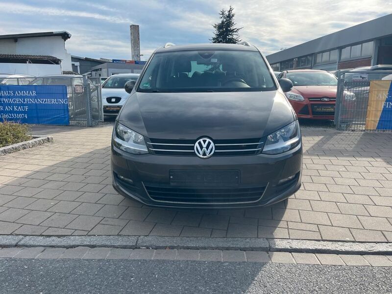 Schwarz Gebraucht 2015 VW Sharan Comfortline Van / Kleinbus | 12.400 € (Fairer Preis) - Bild 1/4