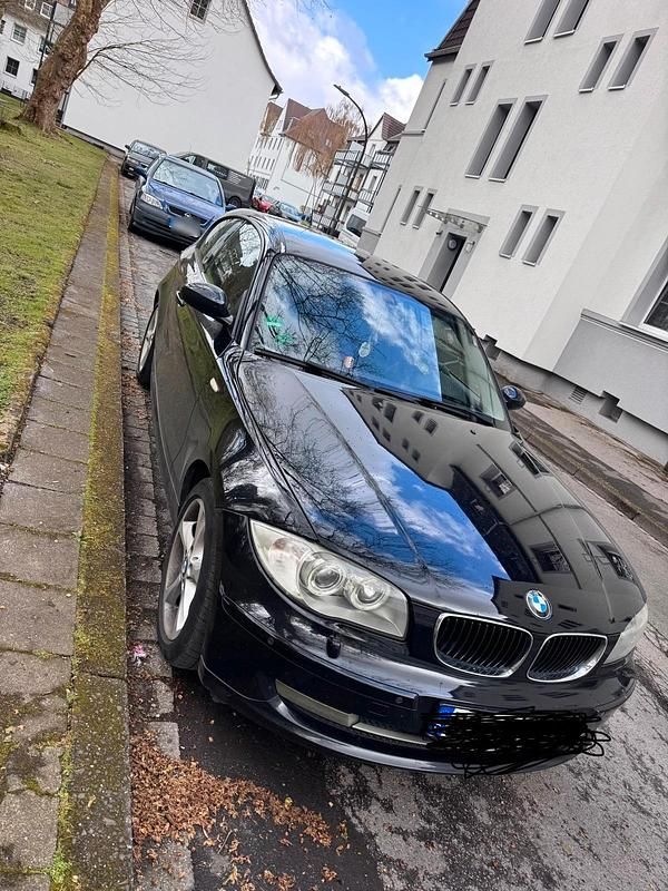 Gebraucht BMW 118 143 PS (105 kW) 2007 Schwarz Kleinwagen