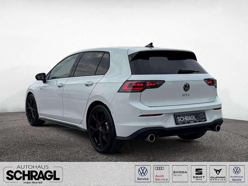 Gebraucht VW Golf VIII GTI 265 PS (194 kW) 2024 Pure white Limousine