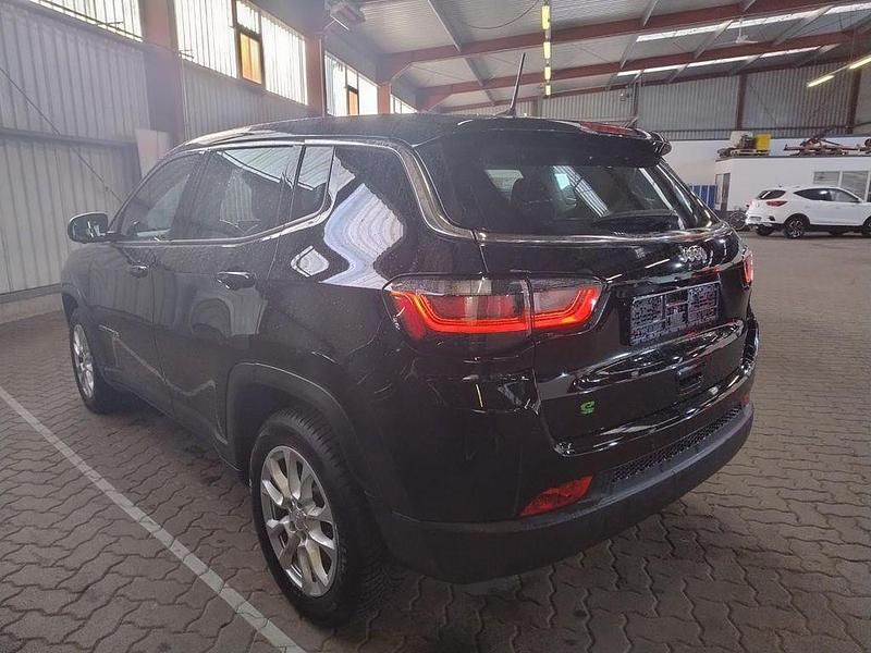Gebraucht Jeep Compass Altitude 131 PS (96 kW) 2024 Schwarz SUV
