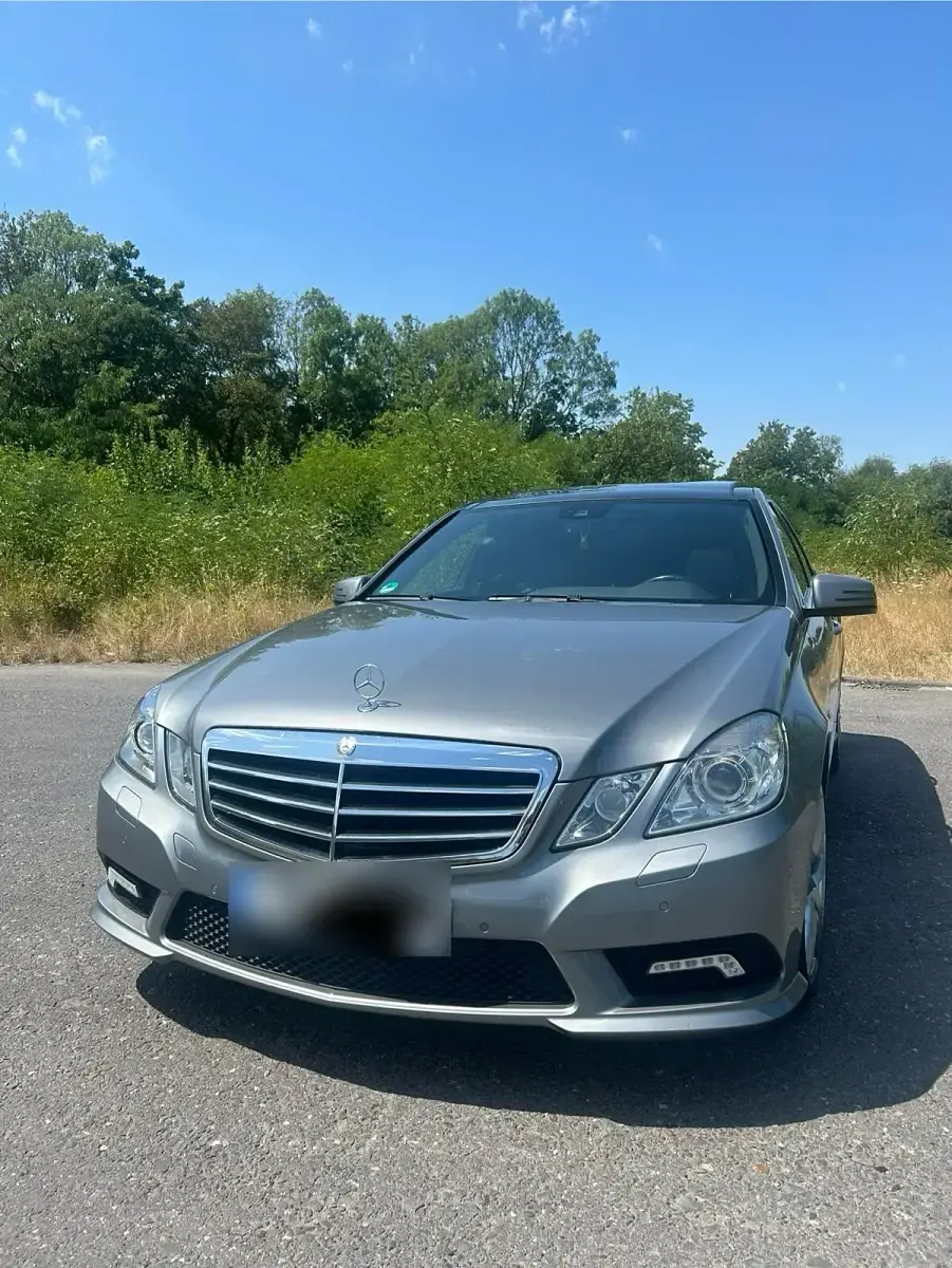 Gebraucht Mercedes E250 AMG 204 PS (150 kW) 2009 Grau Limousine