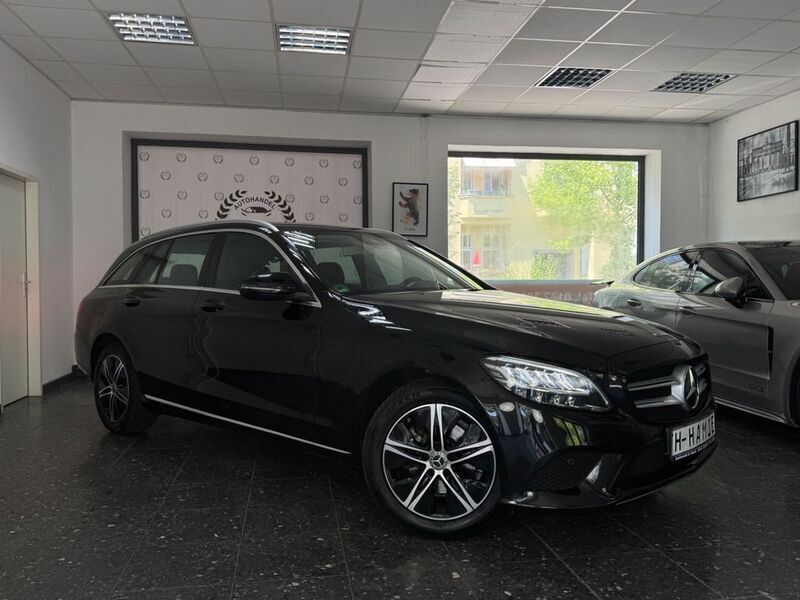 Second-hand Mercedes C200 184 CP (135 kW) 2020 Negru Break