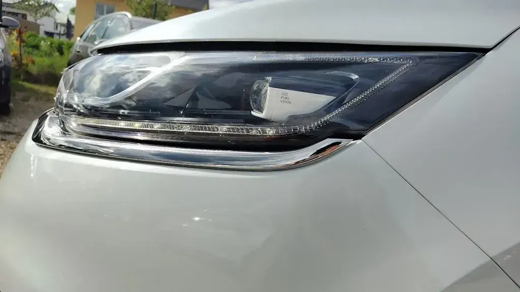 Używany Renault Espace Initiale Paris 160 KM (117 kW) 2016 Biały Minivan