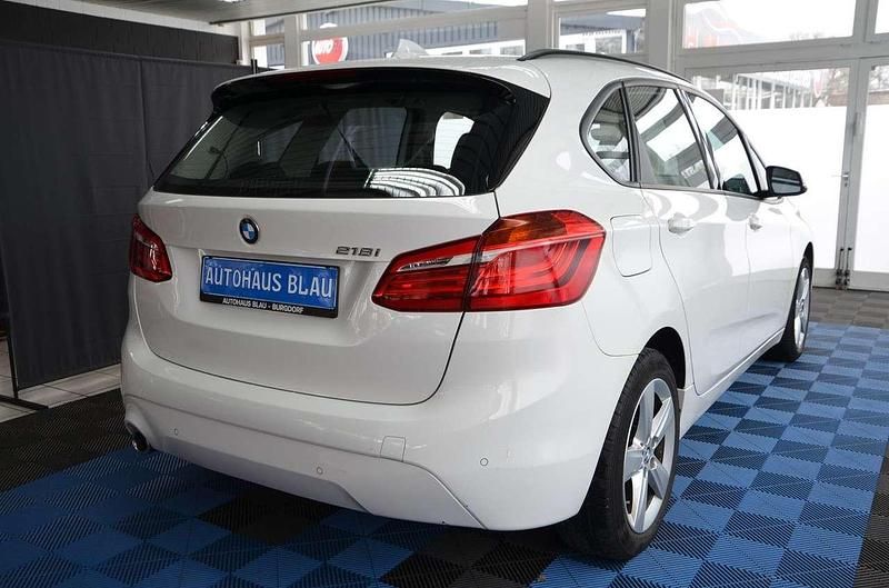 Gebraucht BMW 218 136 PS (100 kW) 2021 Alpinweiss iii Van / Kleinbus