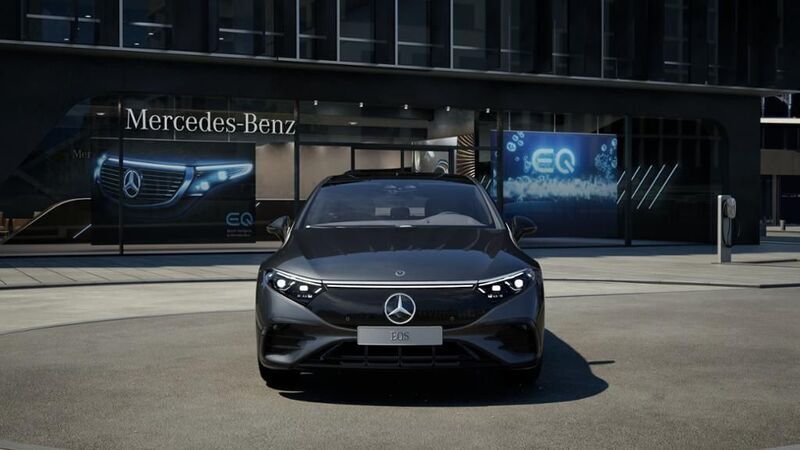 Metalliclack graphitgrau Gebraucht 2024 Mercedes EQS580 AMG Limousine | 88.800 € - Bild 1/4