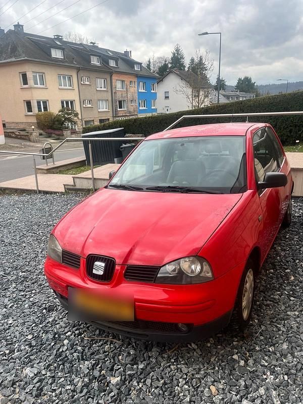 Second-hand Seat Arosa 2006 Roșu Hatchback