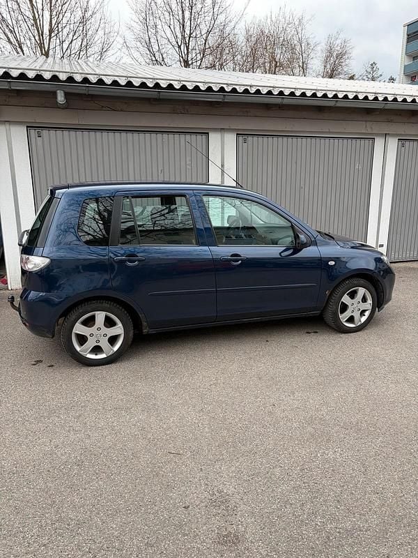 Gebraucht Mazda 2 80 PS (58 kW) 2006 Blau Kleinwagen