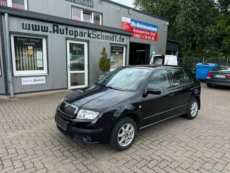 Schwarz Gebraucht 2004 Skoda Fabia Ambiente Kleinwagen | 2.499 € (Etwas zu teuer) - Bild 1/4