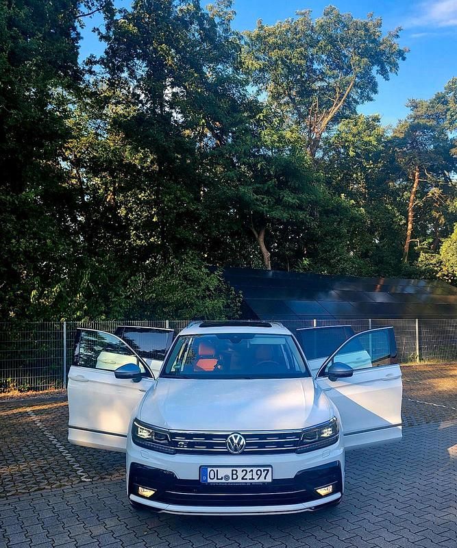 Weiß Gebraucht 2019 VW Tiguan R-line SUV | 28.400 € (Teuer) - Bild 1/4