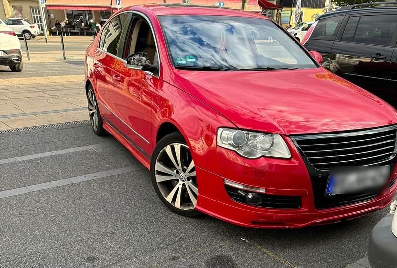Rot Gebraucht 2007 VW Passat Limousine | 2.300 € (Superpreis) - Bild 1/4