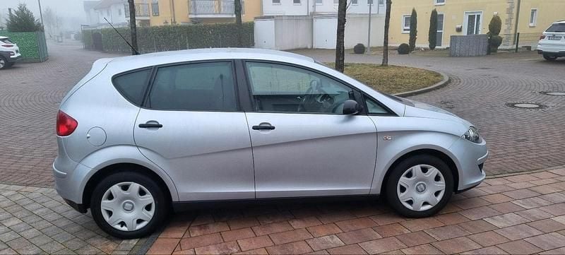 Gebraucht Seat Altea 102 PS (75 kW) 2007 Silber Limousine