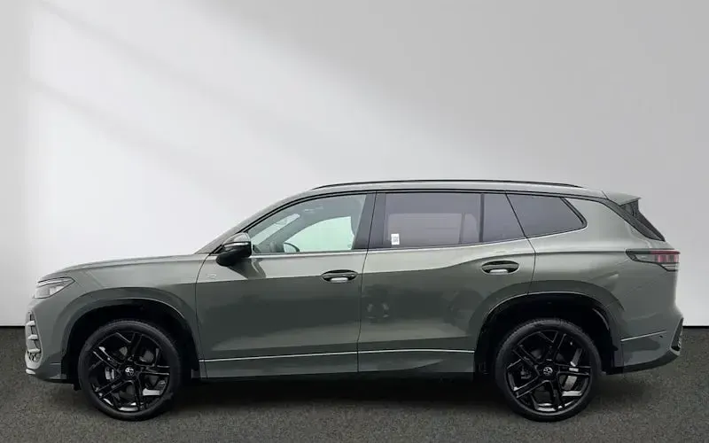 Neu VW Tayron R-line 193 PS (141 kW) 2025 Grün SUV