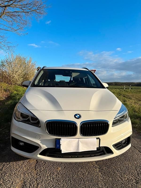 Gebraucht BMW 218 150 PS (110 kW) 2016 Weiß Kombi