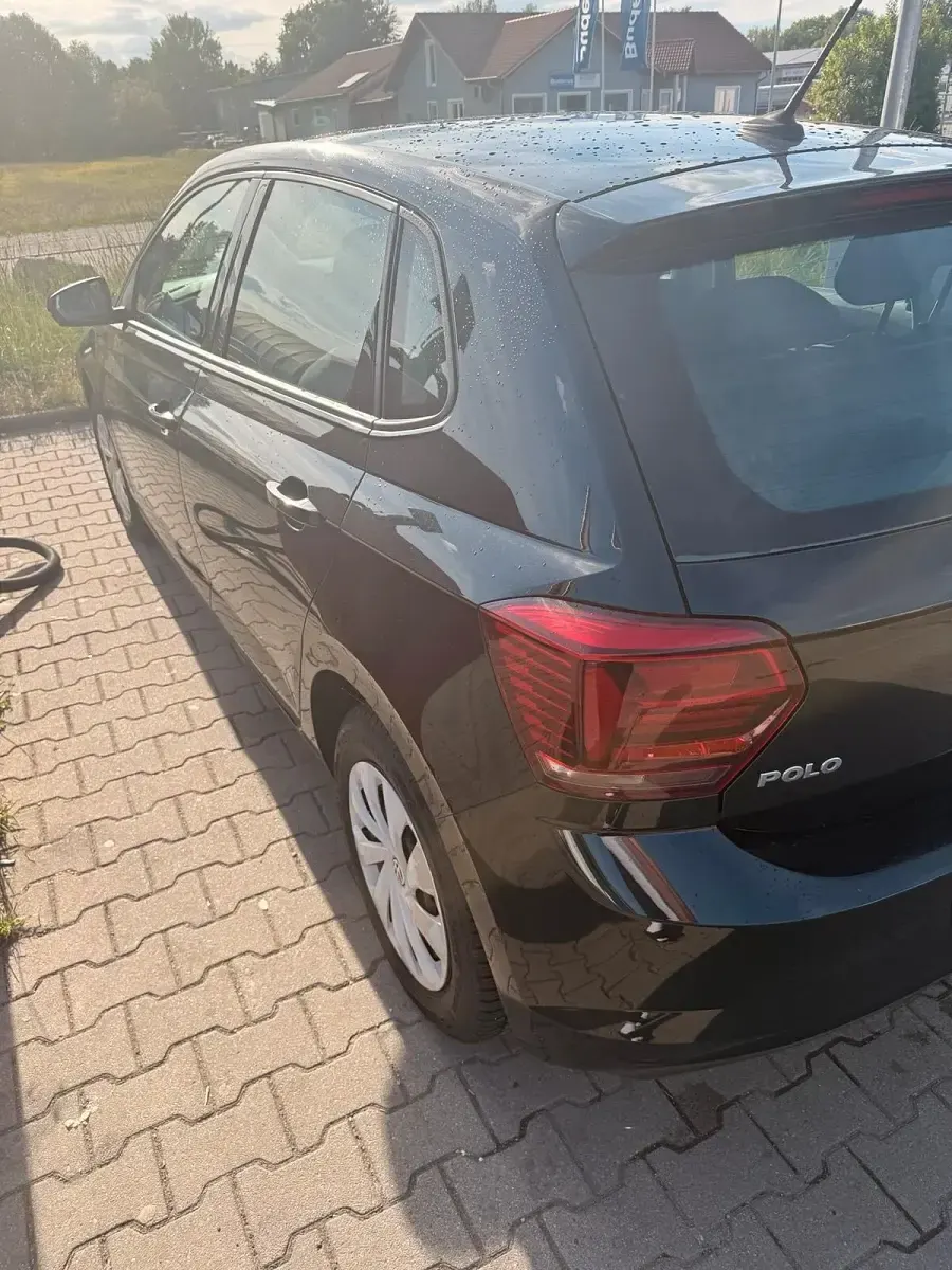 Gebraucht VW Polo Comfortline 102 PS (75 kW) 2019 Schwarz Kleinwagen