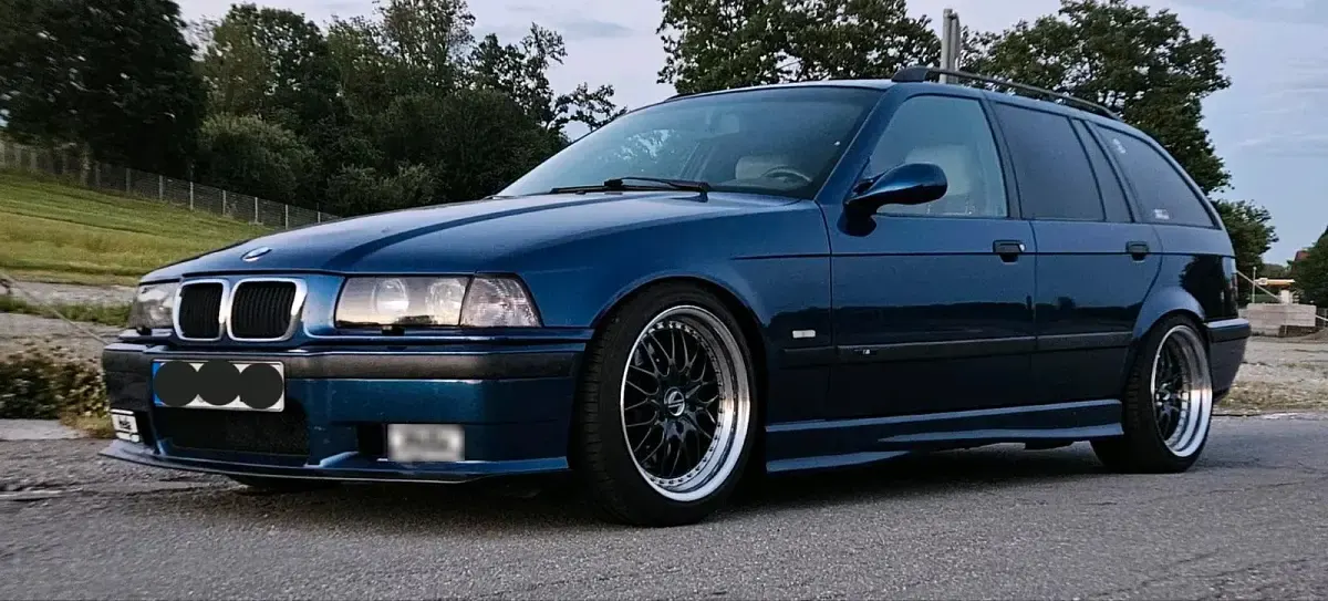 Gebraucht BMW 323 1998 Blau Kombi