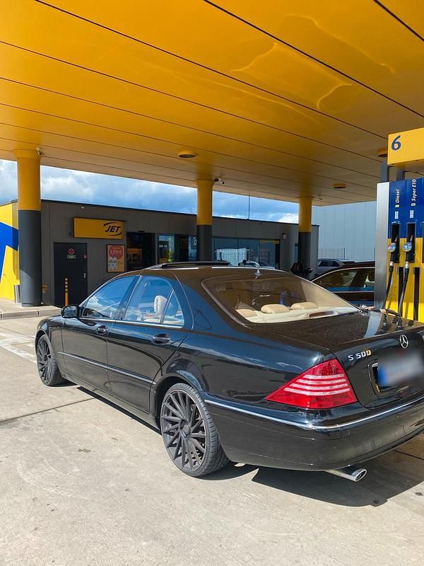 Schwarz Gebraucht 1999 Mercedes S500 Limousine | 5.000 € (Fairer Preis) - Bild 1/4