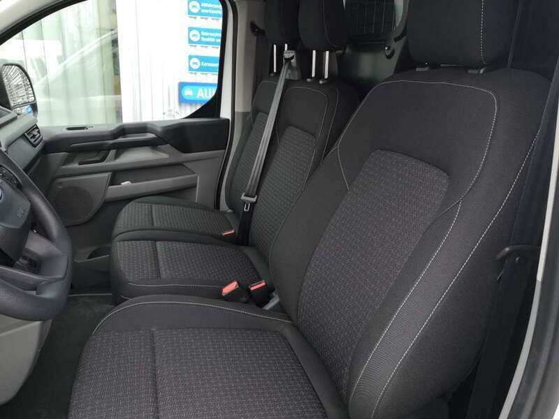 Gebraucht Ford Transit Custom Trend 136 PS (100 kW) 2024 Frozen white Van