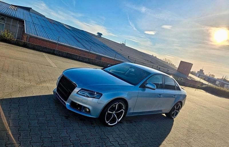Silber Gebraucht 2008 Audi A4 Limousine | 2.950 € (Superpreis) - Bild 1/4