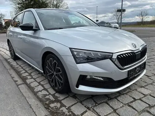 Gebraucht Skoda Scala Style 150 PS (110 kW) 2019 Silber Kleinwagen
