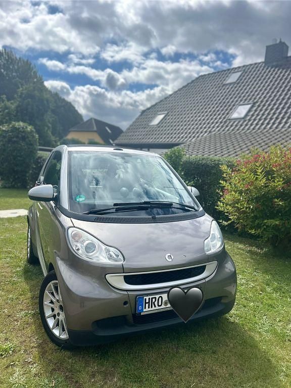 Grau Gebraucht 2009 Smart ForTwo Cabrio Pure Cabrio | 3.999 € (Guter Preis) - Bild 1/4