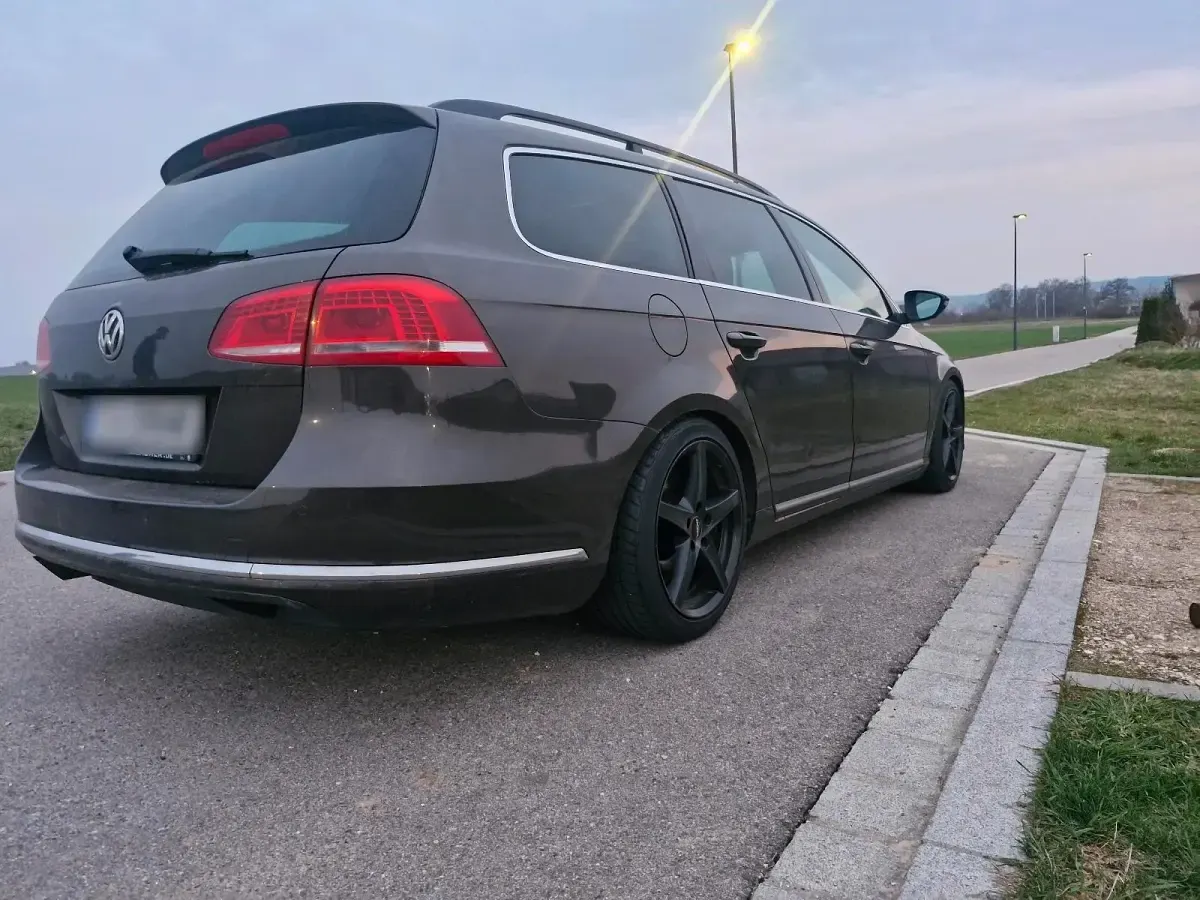 Gebraucht VW Passat 170 PS (125 kW) 2012 Kombi