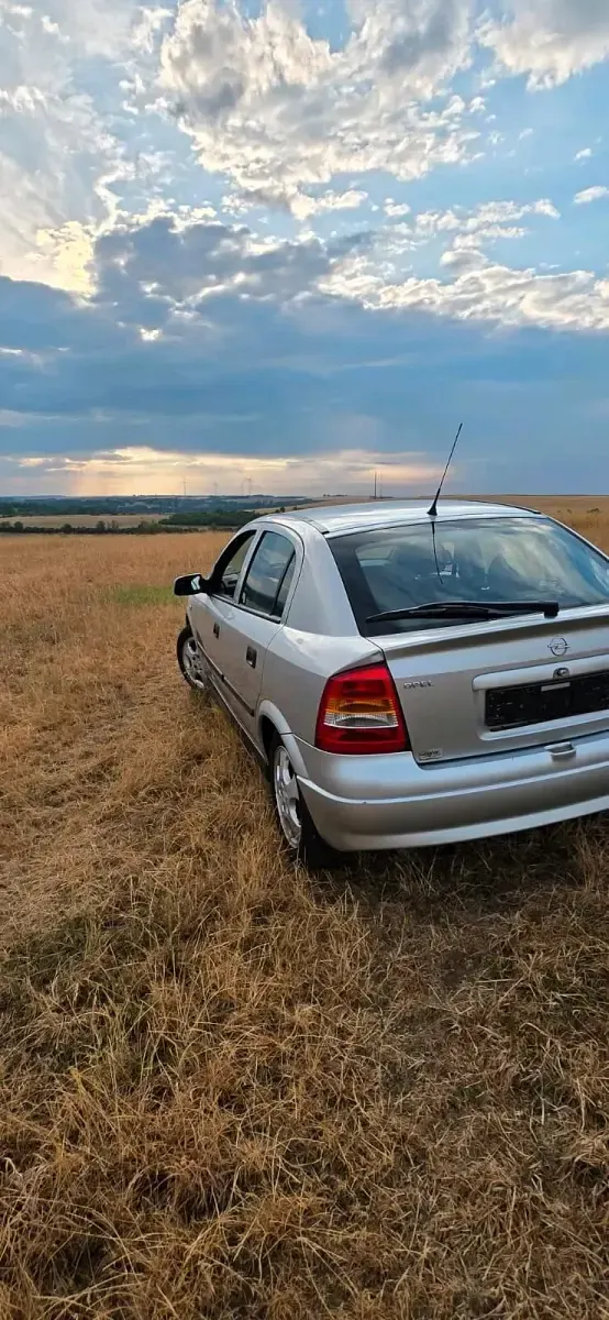 Gebraucht Opel Astra 115 PS (84 kW) 1998 Silber Limousine
