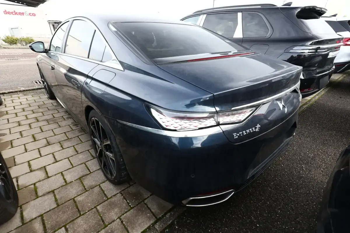 Neu DS Automobiles DS9 Rivoli Plus 360 PS (264 kW) 2025 Blau Limousine