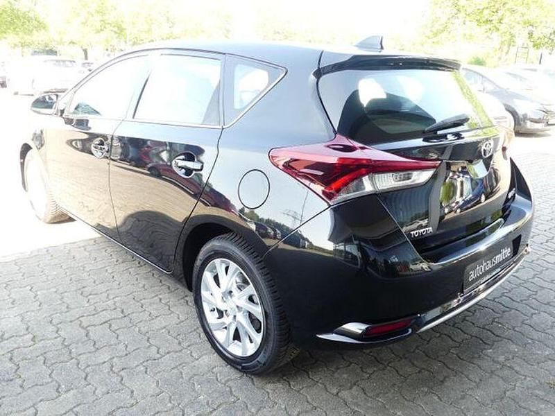 Gebraucht Toyota Auris Edition-S 116 PS (85 kW) 2017 Schwarz Limousine
