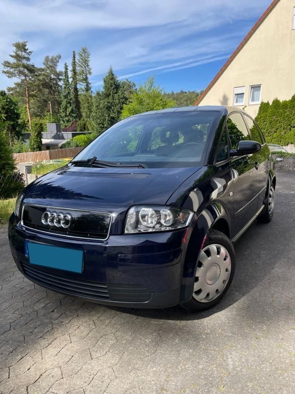 Blau Gebraucht 2001 Audi A2 Kleinwagen | 1.300 € - Bild 1/4