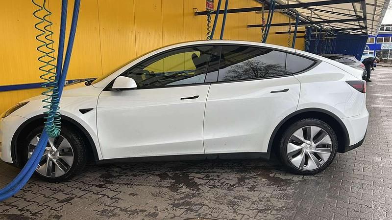 Gebraucht Tesla Model Y 378 kW (514 PS) 2022 Weiß SUV