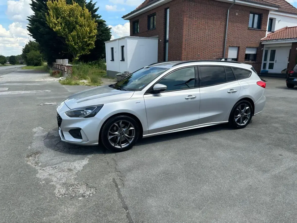 Gebraucht Ford Focus ST-Line 150 PS (110 kW) 2020 Silber Kombi