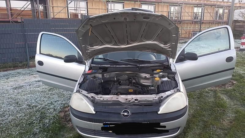 Gebraucht Opel Corsa 58 PS (42 kW) 2001 Silber Kleinwagen