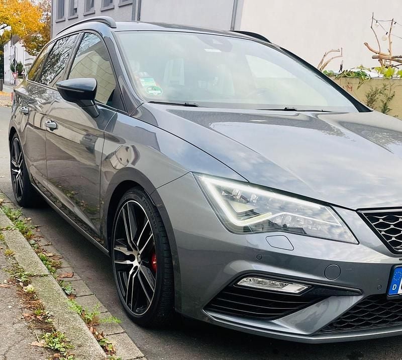 Gebraucht Cupra Leon 300 PS (220 kW) 2018 Grau Kombi
