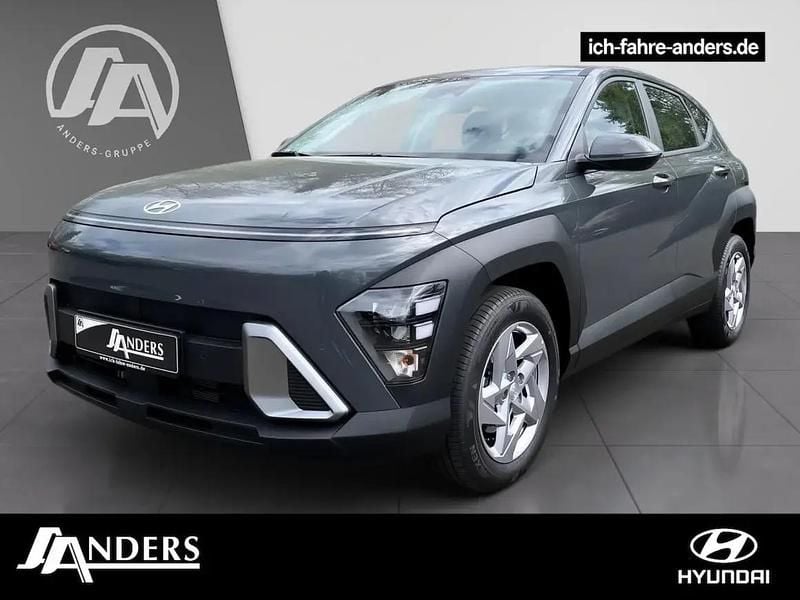 Neu Hyundai Kona Select 150 PS (110 kW) 2026 Ecotronic gray SUV