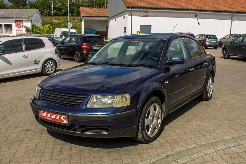 Gebraucht VW Passat Comfortline 110 PS (80 kW) 1997 Blau Limousine