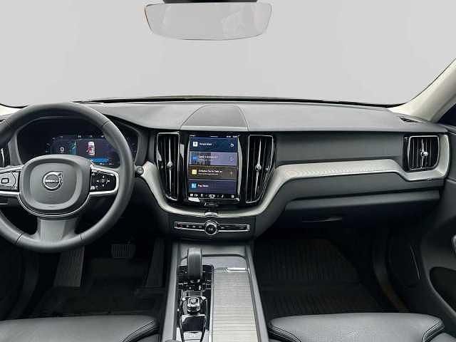 Gebraucht Volvo XC60 145 PS (106 kW) 2022 SUV